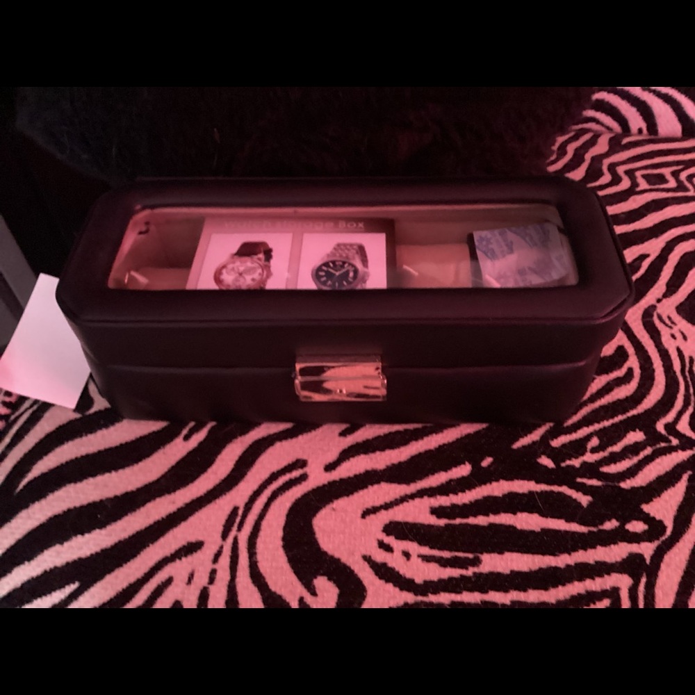 Watch storage box - Picture 3 of 3